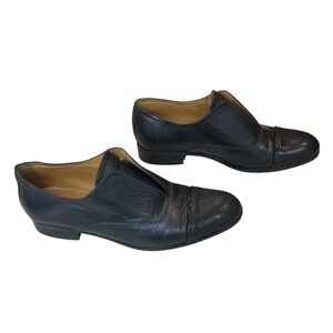 INTERMIX Black Leather Karen Loafers Sleek Slip-On Design Sz EU 39 or US 8.5